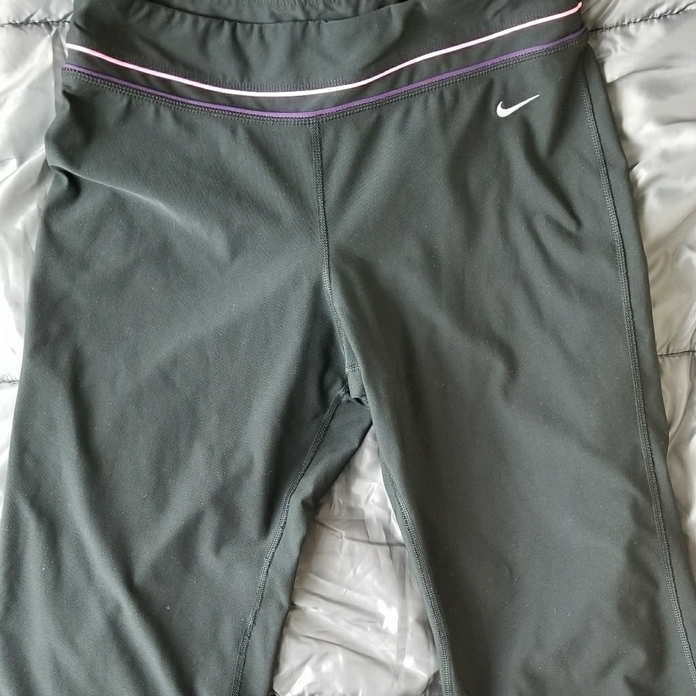 Women's Nike Dri Fit Exercise Capris